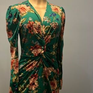 Va va voom green dress party